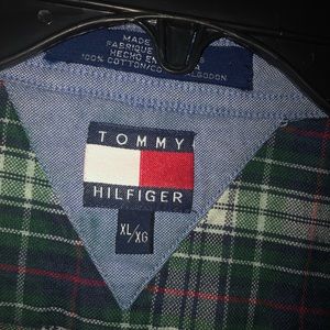 Tommy Hilfiger Shirts - Tommy Hilfiger Plaid Button Up Tommy Hilfiger Shirts - Tommy Hilfiger Plaid Button Up